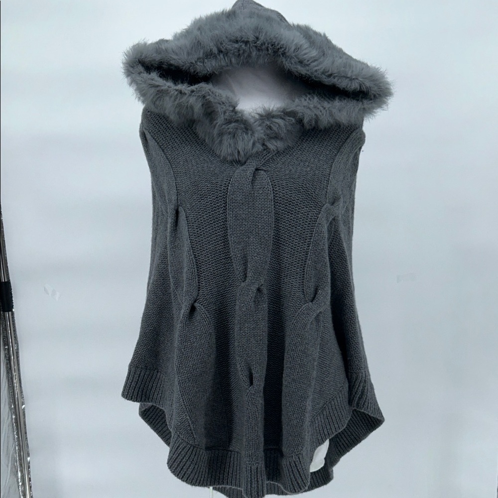 J. McLaughlin Gray Merino Wool Cape Poncho Rabbit Fur Hood M/L - Picture 3 of 12